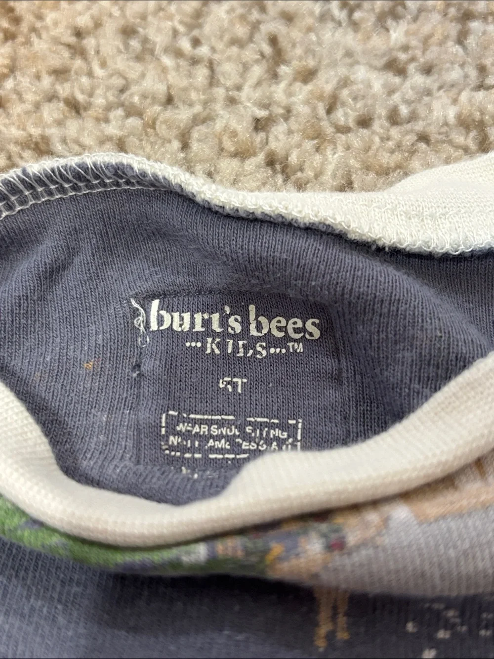 Burt’s Bees 100% Organic Cotton Two Piece Pajama Set Size 5T Winter Print